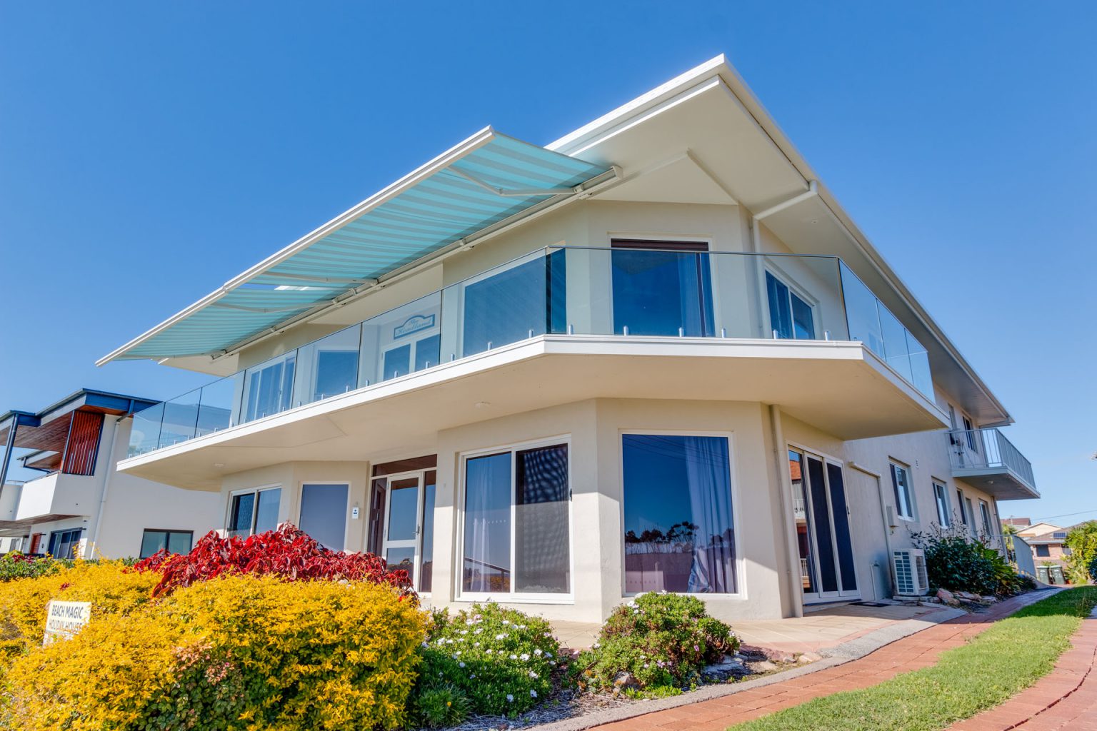 The Esplanade Apartment, Woolgoolga Design Studio 22